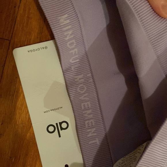 NWT ALO yoga sold out sports bra - Picture 5 of 5